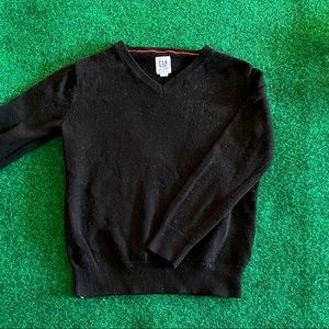 🟢 GAP v-neck sweater